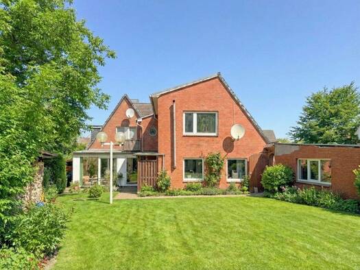 Mehrfamilienhaus zum Kauf 325.000 € 8 Zimmer 210 m² 1.528 m² Grundstück Itzehoe 25524