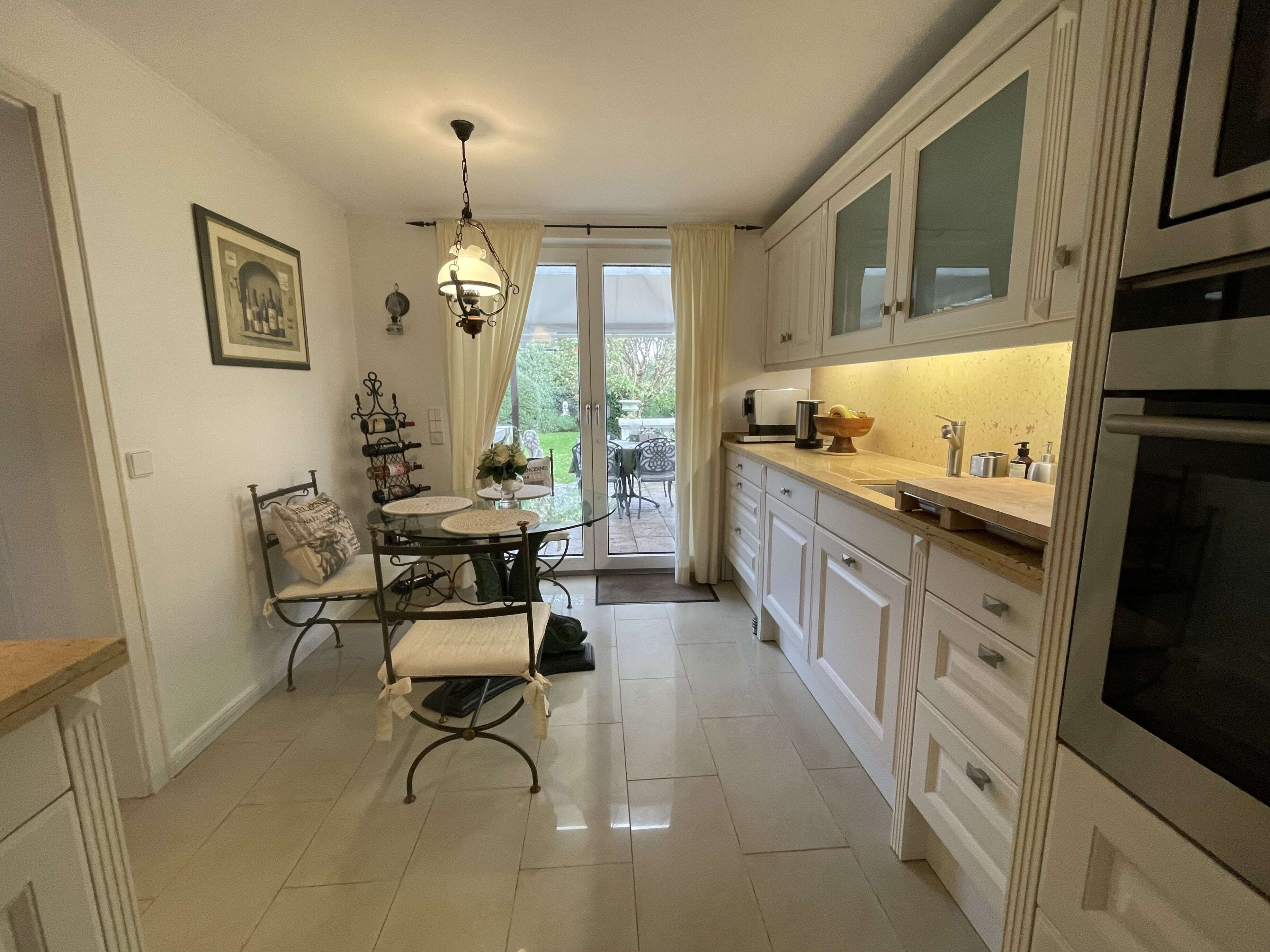 Property thumbnail 10