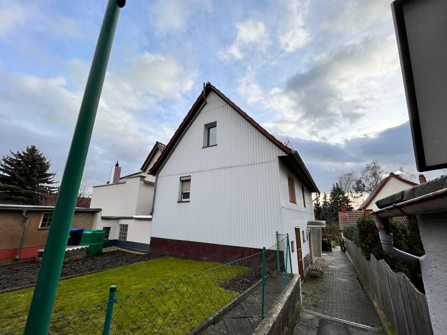 Einfamilienhaus zum Kauf provisionsfrei 34.000 € 5 Zimmer 90 m²<br/>Wohnfläche 78 m²<br/>Grundstück Großröda Starkenberg 04617