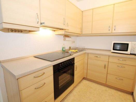 Wohnung zur Miete 423 € 2 Zimmer 54,3 m² 13. Geschoss Friedrich-König-Straße 11 Suhl 98527