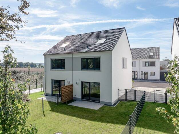 Haus zur Miete 1.530 € 4 Zimmer 110 m² 239 m² Grundstück frei ab sofort Sanddornstraße 42 Lintfort Kamp-Lintfort 47475