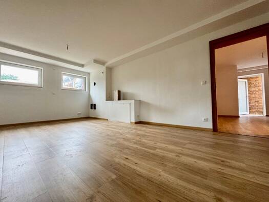 Wohnung zur Miete 665 € 3 Zimmer 78,3 m² UG Fürstenseer Landstraße 54 Neustrelitz 17235