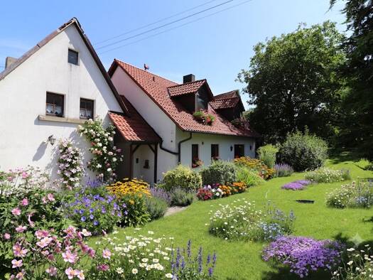 Mehrfamilienhaus zum Kauf 369.000 € 4,5 Zimmer 152 m² 1.210 m² Grundstück frei ab sofort Waldsachsen Schonungen 97453