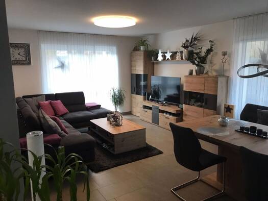 Terrassenwohnung zur Miete 800 € 3 Zimmer 80,9 m² Geschoss EG/3 frei ab 01.02.2026 Kronach 96317