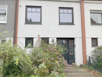 Reihenmittelhaus zum Kauf 249.000 € 4 Zimmer 107 m² 169 m² Grundstück frei ab sofort Bremen 28325