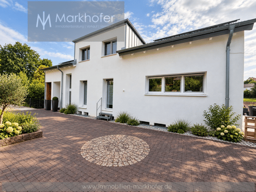Einfamilienhaus zum Kauf 11 Zimmer 330 m² 3.700 m² Grundstück frei ab sofort Kirrberg Homburg 66424
