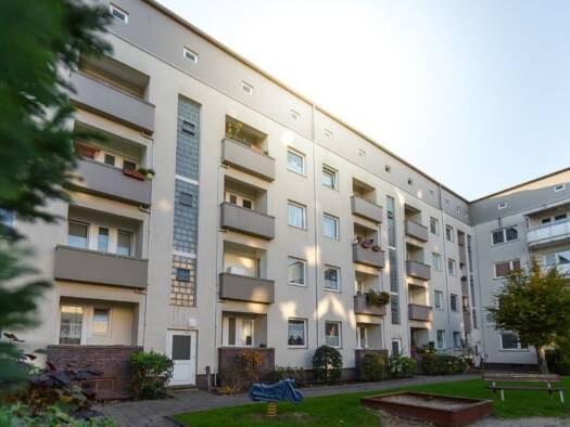 Wohnung zur Miete 435 € 3 Zimmer 66,6 m² 3. Geschoss frei ab 01.01.2026 Jahnstraße 50 Lehe Bremerhaven 27568