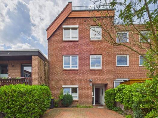 Einfamilienhaus zum Kauf 375.000 € 5 Zimmer 225 m² 300 m² Grundstück Springe 31832