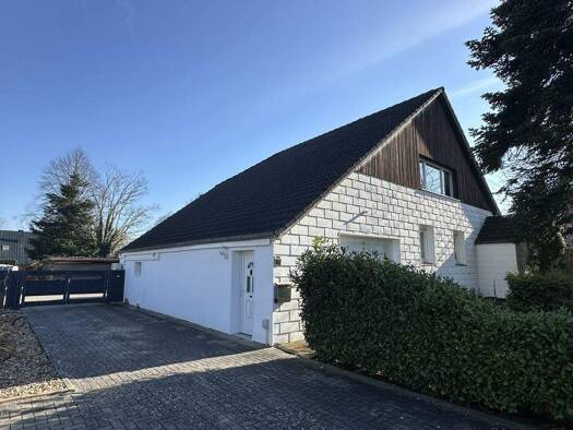 Einfamilienhaus zum Kauf 299.000 € 7 Zimmer 225 m² 2.591 m² Grundstück Ostrhauderfehn 26842