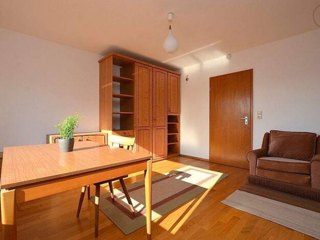 Studio zur Miete Wohnen auf Zeit 495 € 1 Zimmer 26 m² frei ab sofort Höchberg 97204