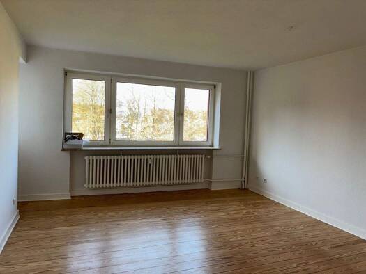 Wohnung zur Miete 675 € 3 Zimmer 74,7 m² 2. Geschoss frei ab 16.04.2026 Insterburger Str. 37 Neumühlen-Dietrichsdorf Kiel 24149