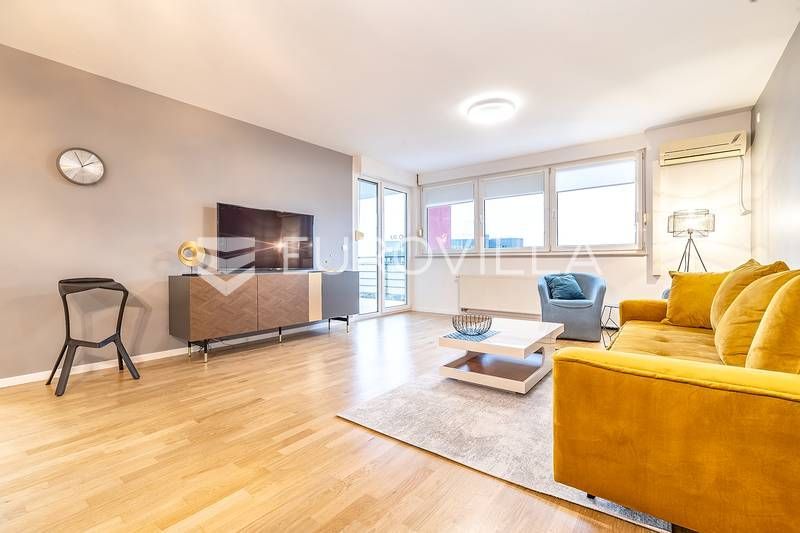 Wohnung zur Miete 900 € 1 Zimmer 73 m²<br/>Wohnfläche 5.<br/>Geschoss Precko 10000