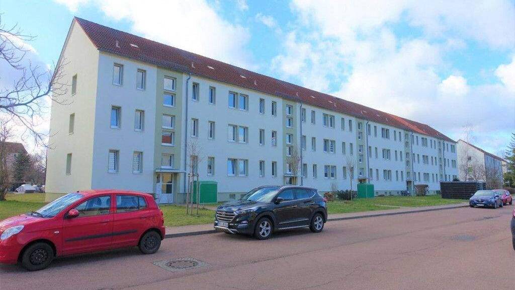 Wohnung zur Miete 274 € 2 Zimmer 45,6 m² 2. Geschoss frei ab 01.06.2026 H.-Heine-Straße 27b Braunsbedra 06242