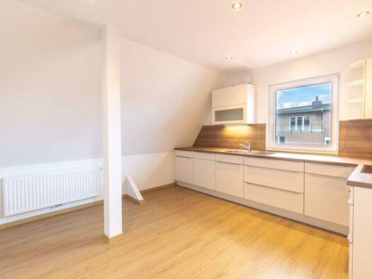 Wohnung zur Miete 750 € 5 Zimmer 80 m² 1. Geschoss Loga Leer (Ostfriesland) / Loga 26789