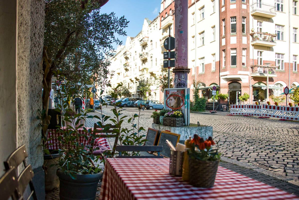 2 Zimmer mit *Balkon*: Gründerzeit-Wohnung im beliebten Friedrichshain - nahe Volkspark! – Eckertstraße 17, 10249 Berlin – Vorschaubild 19