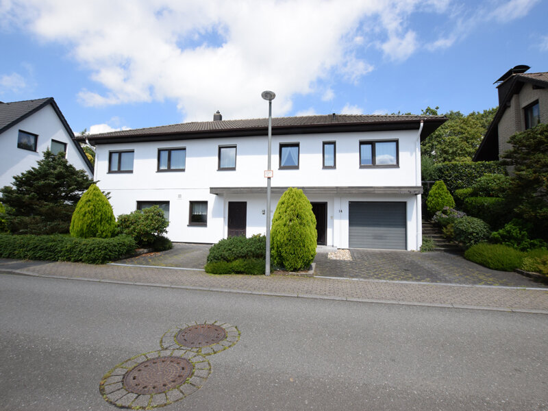 Einfamilienhaus zum Kauf 639.000 € 6 Zimmer 184 m²<br/>Wohnfläche 1.206 m²<br/>Grundstück ab sofort<br/>Verfügbarkeit Varresbeck Wuppertal 42115