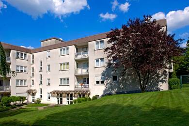 Wohnung zur Miete nur mit Wohnberechtigungsschein 332 € 2 Zimmer 57 m² 5. Geschoss Altmarkstraße 9 Schützenstraße - Halfeshof Solingen 42651