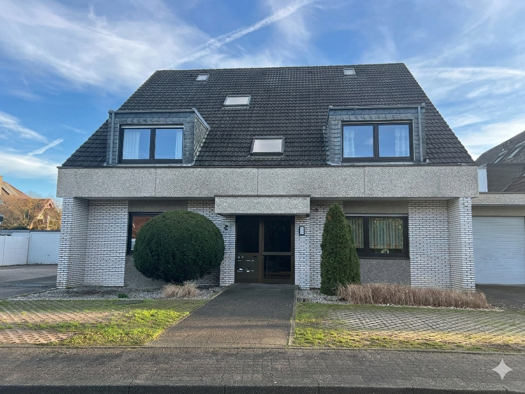 Haus zum Kauf 449.000 € 5 Zimmer 135 m² 153 m² Grundstück frei ab 01.08.2026 Kleinenbroich Korschenbroich 41352