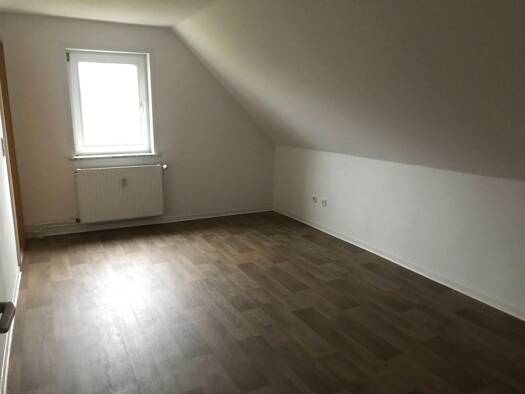 Wohnung zur Miete 220 € 2,5 Zimmer 36,8 m² 2. Geschoss frei ab sofort Schlesierstr. 8 Langelsheim 38685