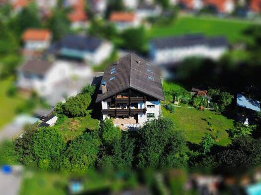 Haus zum Kauf 990.000 € 16 Zimmer 483 m² 1.943 m² Grundstück Emmerting 84547