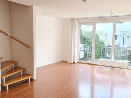 Reihenhaus zur Miete 2.400 € 5 Zimmer 160 m² 150 m² Grundstück frei ab 01.07.2026 Kalbach-Riedberg Frankfurt am Main 60438
