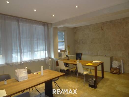 Bürofläche zur Miete 1.791 € 8 Zimmer 199 m² Bürofläche Hall in Tirol 6060