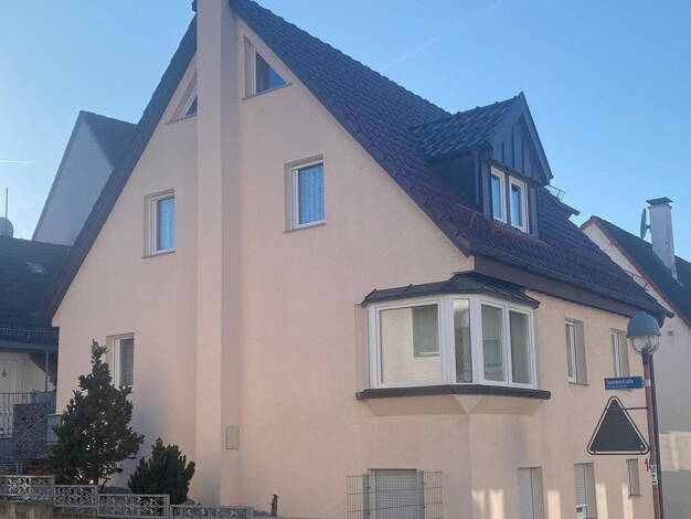 Einfamilienhaus zum Kauf provisionsfrei 579.000 € 6,5 Zimmer 142 m² 180 m² Grundstück Wiesbrunnenstrasse 14 Plochingen 73207