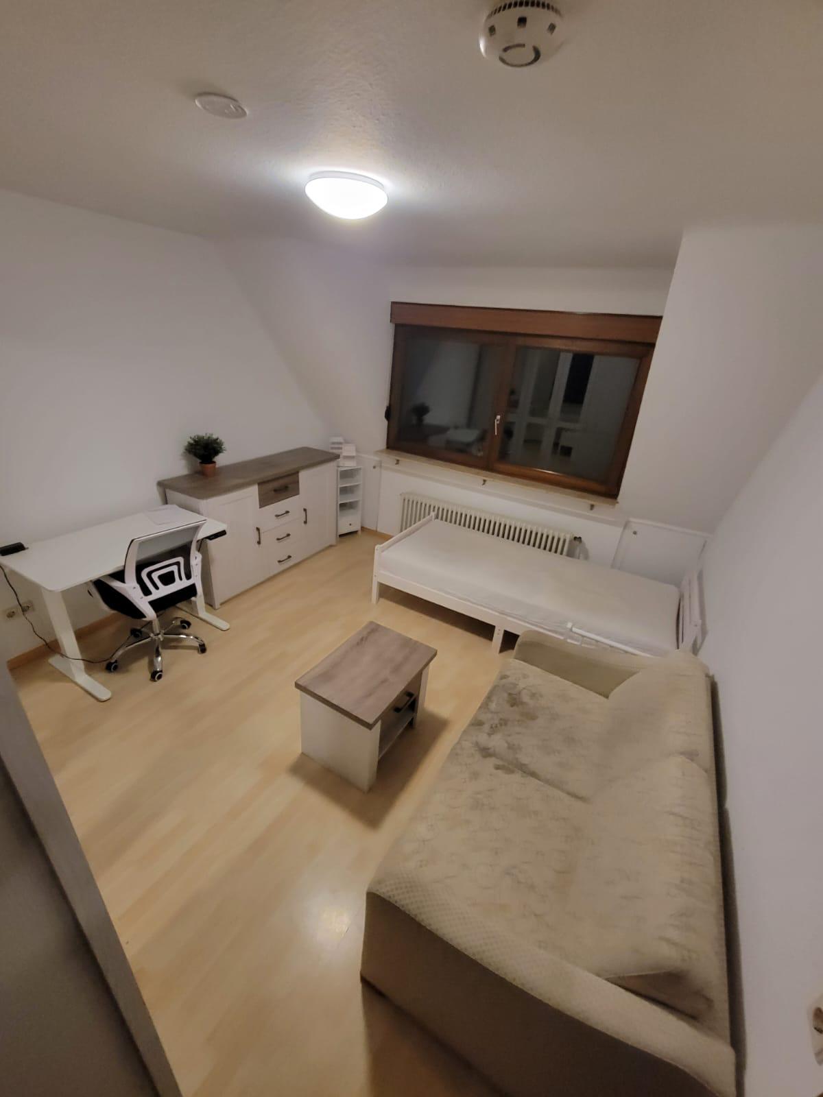 WG-Zimmer zur Miete 535 € 13,1 m²<br/>Wohnfläche 01.12.2024<br/>Verfügbarkeit Mooswald - West Freiburg im Breisgau 79110