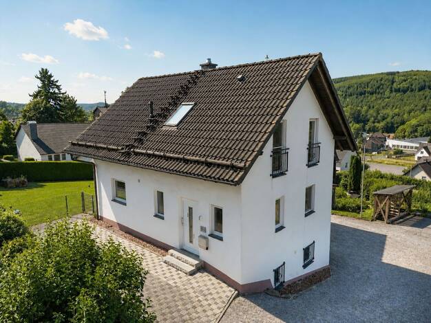 Einfamilienhaus zum Kauf 285.000 € 4 Zimmer 100 m² 823 m² Grundstück Stemel Sundern 59846