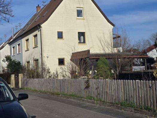 Mehrfamilienhaus zum Kauf 459.000 € 7 Zimmer 185 m² 385 m² Grundstück frei ab sofort Rheingönheim Ludwigshafen am Rhein 67067