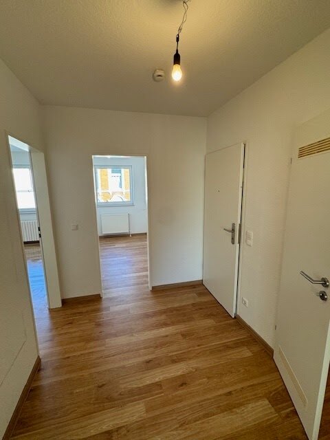 Wohnung zur Miete 420 € 2 Zimmer 60 m²<br/>Wohnfläche 2.<br/>Geschoss 01.02.2025<br/>Verfügbarkeit Brücktorstr. 81 Borbeck Oberhausen 46047