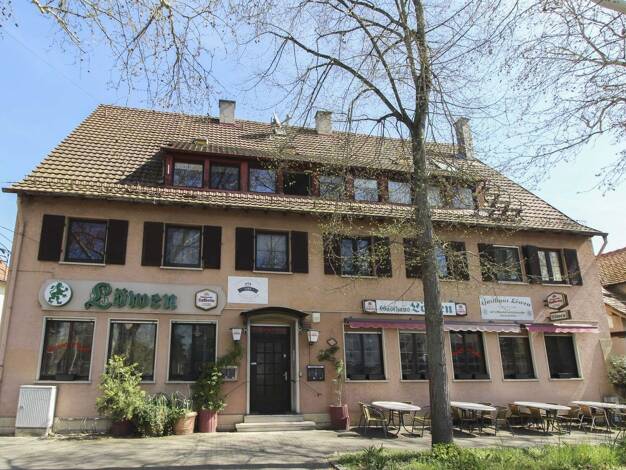 Mehrfamilienhaus zum Kauf als Kapitalanlage geeignet 15 Zimmer 606 m² 425,1 m² Grundstück Mühlhausen Stuttgart 70378