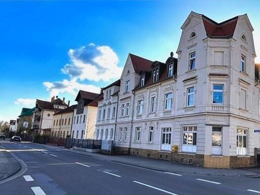 Mehrfamilienhaus zum Kauf als Kapitalanlage geeignet 720.000 € 15 Zimmer 420 m² 437 m² Grundstück Großdeuben Böhlen 04564