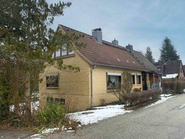 Doppelhaushälfte zum Kauf 398.000 € 5 Zimmer 122 m² 1.089 m² Grundstück Hassee Kiel / Hammer 24113