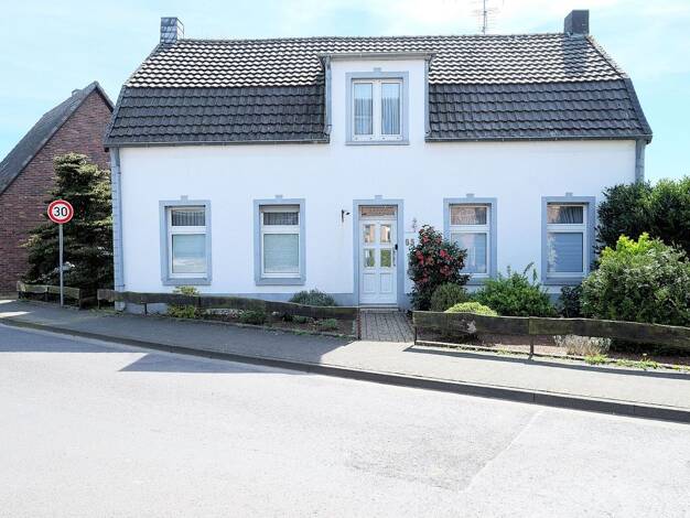 Einfamilienhaus zum Kauf 420.000 € 7 Zimmer 120 m² 1.822 m² Grundstück Kranenburger Str. 95 Kessel Goch 47574