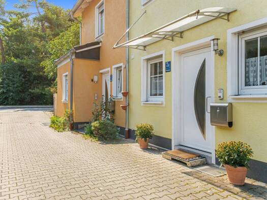 Reihenmittelhaus zum Kauf 990.000 € 6 Zimmer 129,1 m² 98 m² Grundstück frei ab sofort Trudering-Riem München 81827