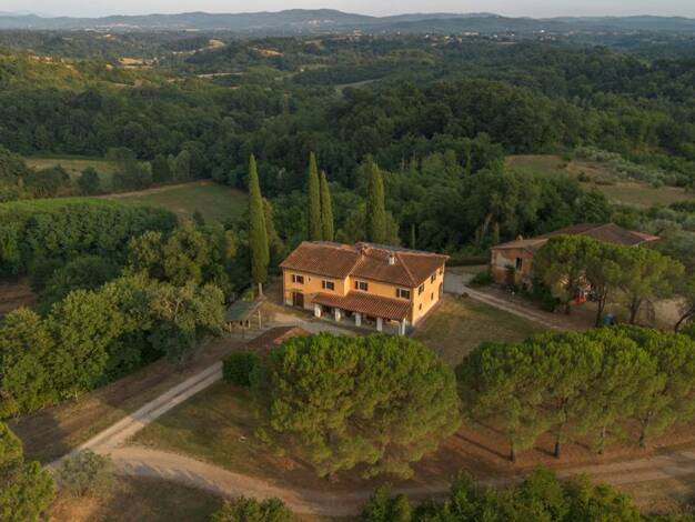 Bauernhaus zum Kauf 4.800.000 € 30 Zimmer 499 m² 256.135 m² Grundstück Terranuova Bracciolini 52028