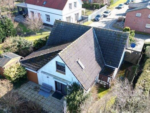 Einfamilienhaus zum Kauf 159.000 € 5 Zimmer 133 m² 571 m² Grundstück Lunden 25774