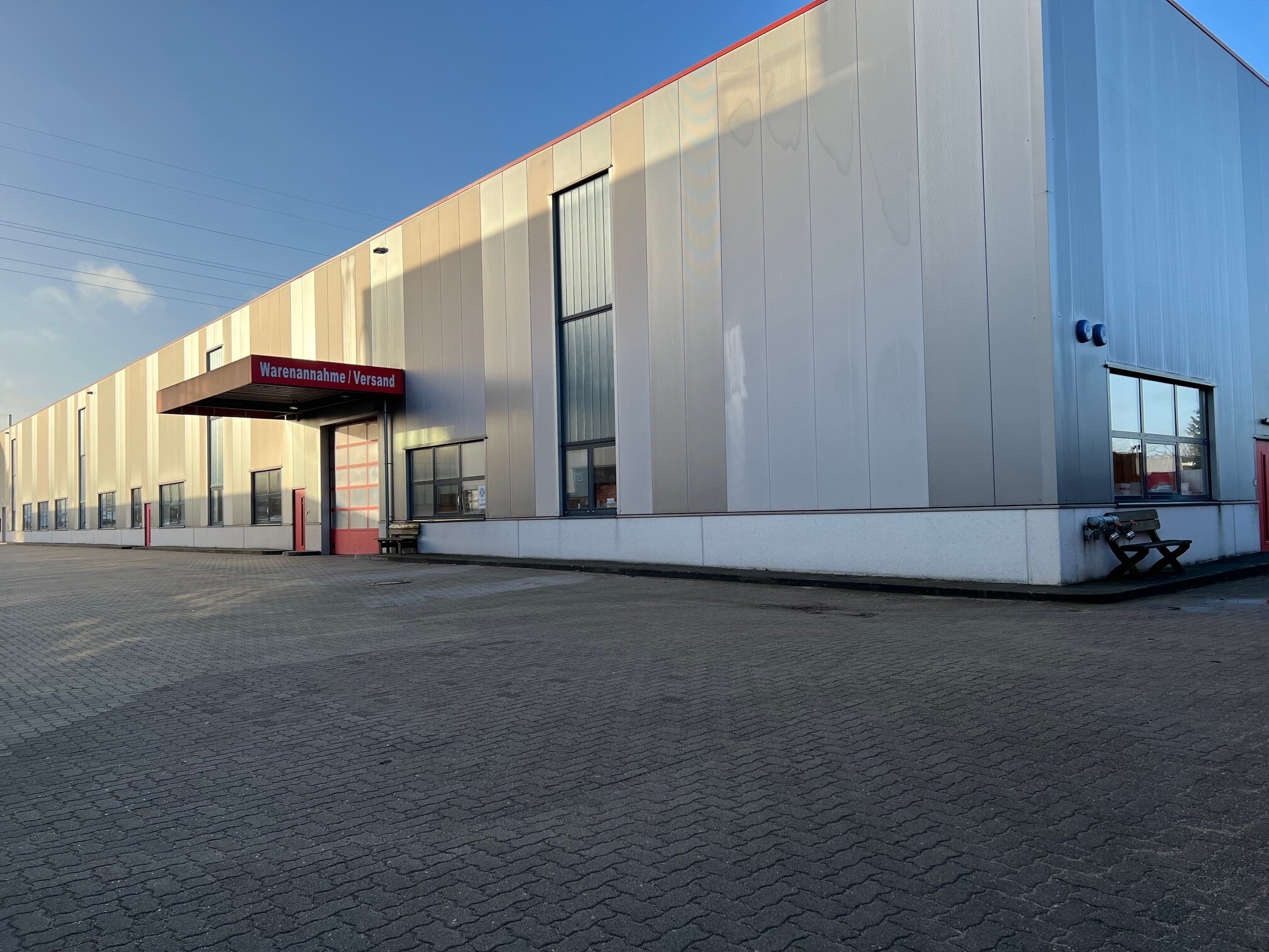 Lagerhalle zur Miete 7,80 € 2.342 m²<br/>Lagerfläche ab 2.342 m²<br/>Teilbarkeit Am Schloß Ahrensburg 22926