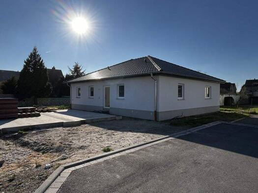 Bungalow zum Kauf provisionsfrei 399.900 € 3 Zimmer 122 m² 518 m² Grundstück Nerchau Grimma 04668