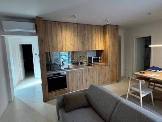 Wohnung zur Miete 1.200 € 2 Zimmer 58 m² Grad - Meje