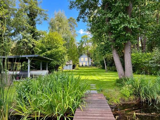 Mehrfamilienhaus zum Kauf 1.950.000 € 7 Zimmer 213,3 m² 2.037 m² Grundstück Stolzenhagen Wandlitz 16348