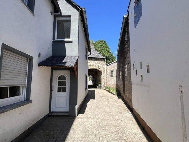 Einfamilienhaus zum Kauf provisionsfrei 210.000 € 4 Zimmer 100 m² 320 m² Grundstück Neuhäusel 56335