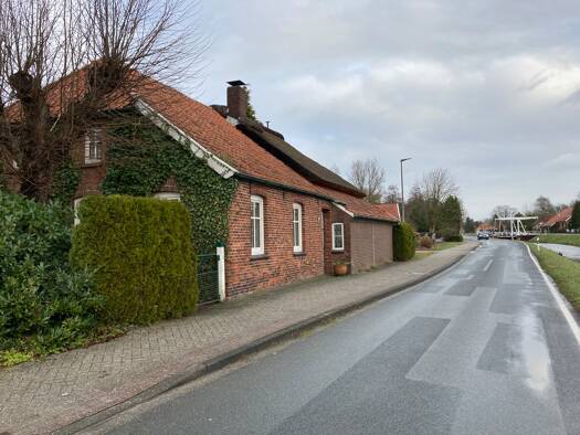 Einfamilienhaus zur Miete 1.175 € 4 Zimmer 160 m² 3.300 m² Grundstück frei ab 01.05.2026 Kanalstraße Nord 12 Ostgroßefehn Großefehn 26629