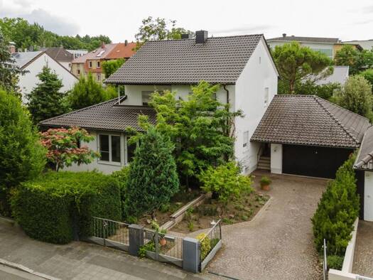 Haus zum Kauf 885.000 € 6 Zimmer 207 m² 868 m² Grundstück frei ab sofort Frankenthal (Pfalz) 67227