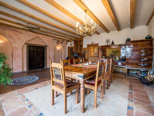 Einfamilienhaus zum Kauf 770.000 € 15 Zimmer 450 m² 2.574 m² Grundstück Riedern am Sand Klettgau 79771