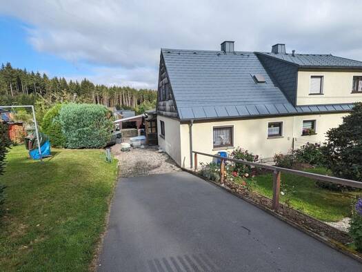 Doppelhaushälfte zum Kauf 139.000 € 6 Zimmer 95 m² 1.000 m² Grundstück Bad Elster 08645