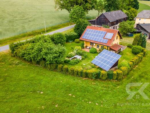 Einfamilienhaus zum Kauf 269.000 € 4 Zimmer 102 m² 1.300 m² Grundstück Tiefenbach Bad Alexandersbad 95680