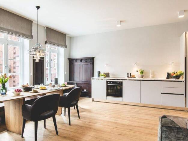 Wohnung zur Miete 2.650 € 3 Zimmer 92 m² Altstadt Lüneburg 21335