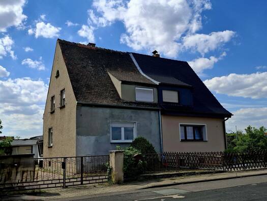 Doppelhaushälfte zum Kauf 49.000 € 4 Zimmer 90 m² 800 m² Grundstück Gröditz Gröditz 01609